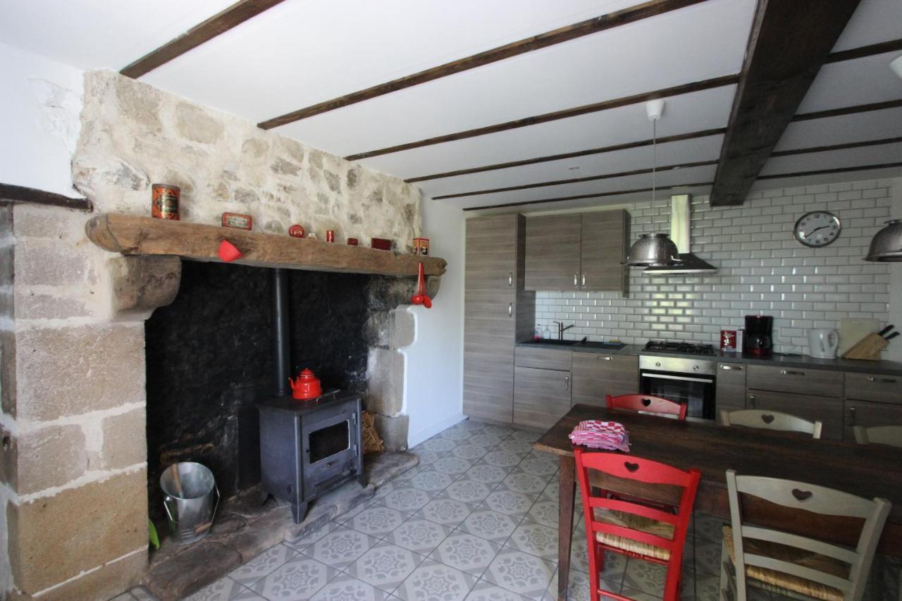 Bed and Breakfast Combrailleurs Espinasse Exterior foto